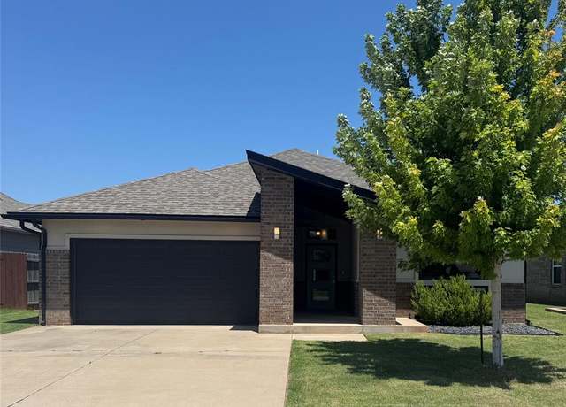 Property at 601 NW 179th St, Edmond, OK 73012, 3 beds, 2 baths
