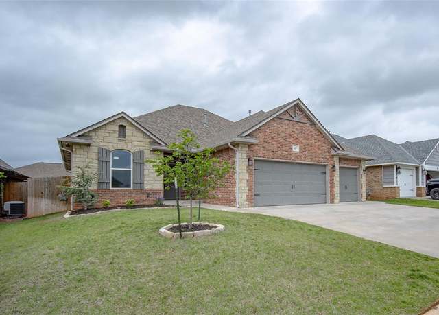 Property at 417 Perth Ct, Norman, OK 73069, 4 beds, 2.5 baths