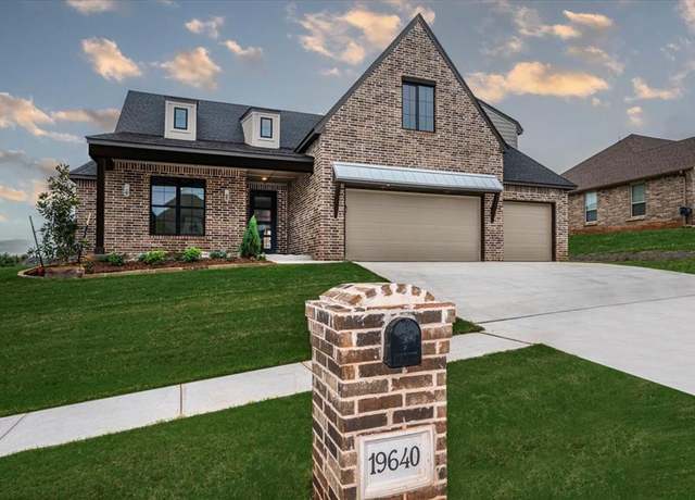 Property at 19640 Stratmore Way, Edmond, OK 73012, 4 beds, 3.5 baths