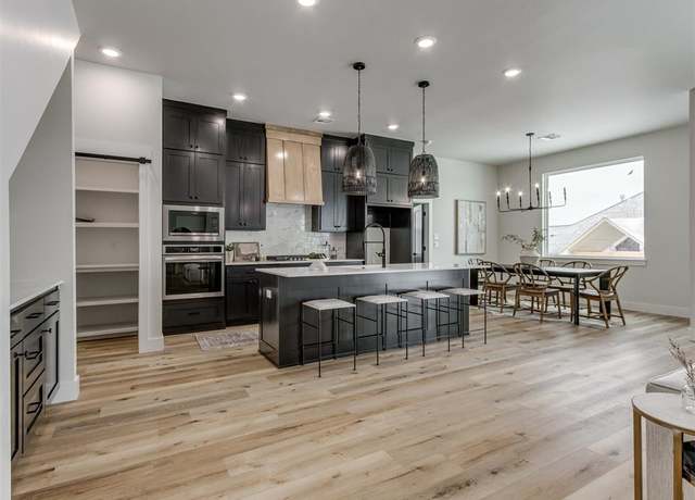 Property at 15512 Ceres Pl, Edmond, OK 73013, 4 beds, 3 baths