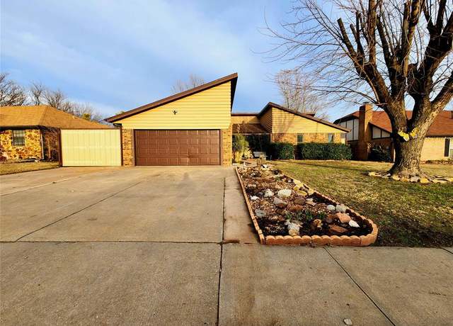 Property at 1412 Smoking Tree, Moore, OK 73160, 3 beds, 2 baths