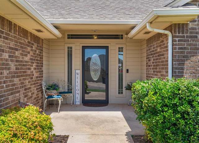 Property at 1905 NE 31st St, Moore, OK 73160, 3 beds, 2 baths