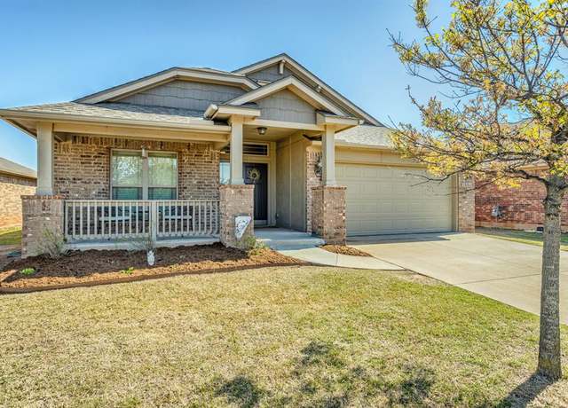 Property at 1002 Eaglerock Ln, Norman, OK 73069, 4 beds, 2 baths