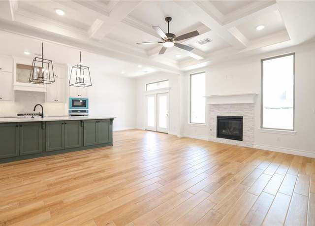 Property at 1742 Zayden Ln, Norman, OK 73072, 4 beds, 3 baths
