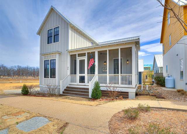 Property at 46 Center Ln, Carlton Landing, OK 74432, 3 beds, 3.5 baths