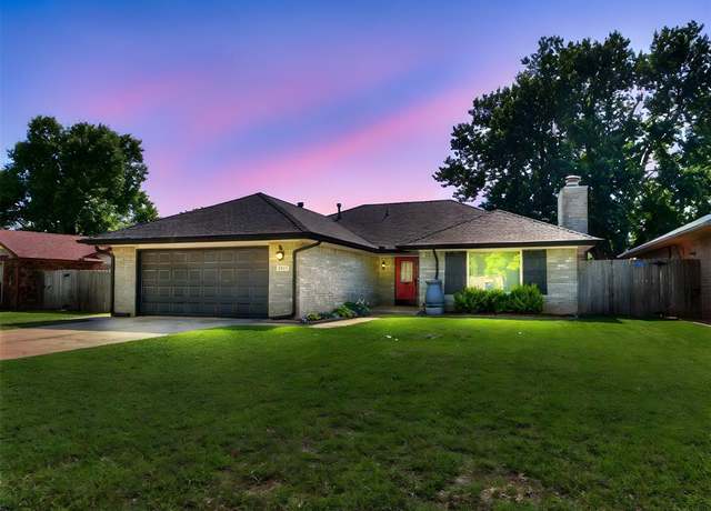 Property at 1813 Bonnycastle Ln, Yukon, OK 73099, 3 beds, 2 baths