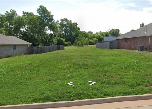 Property at 7054 Richardson Ct, Warr Acres, OK 73132