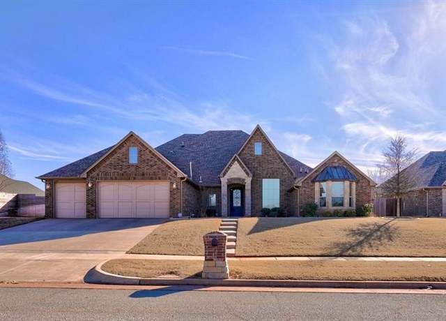 Property at 600 NW 153rd St, Edmond, OK 73013, 4 beds, 3.5 baths