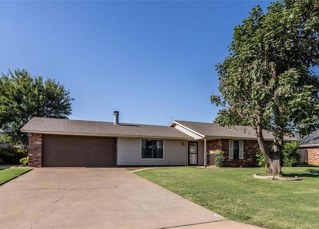 Property at 2310 Peach, Weatherford, OK 73096, 3 beds, 2 baths