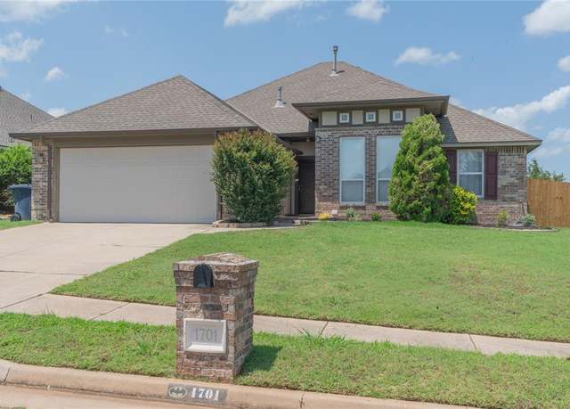 Property at 1701 NW 162nd Cir, Edmond, OK 73013, 3 beds, 2 baths