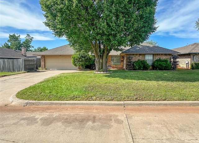 Property at 5821 NW 89th St, Oklahoma City, OK 73132, 3 beds, 2.5 baths