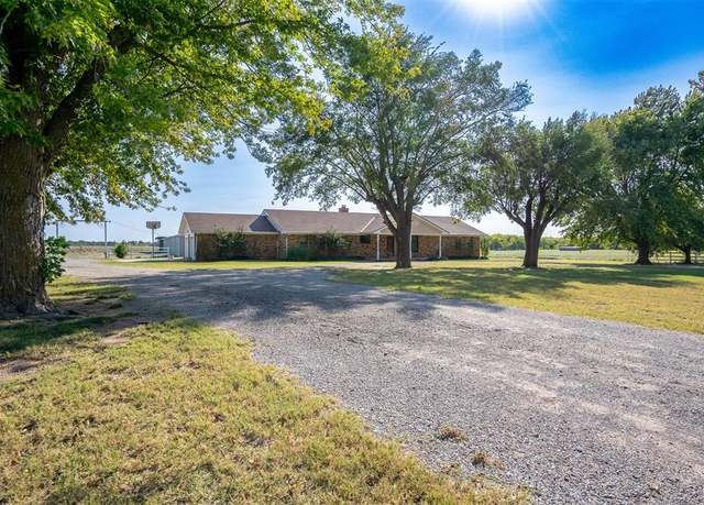 Property at 2876 E Redbud Rd, Purcell, OK 73080, 3 beds, 2 baths