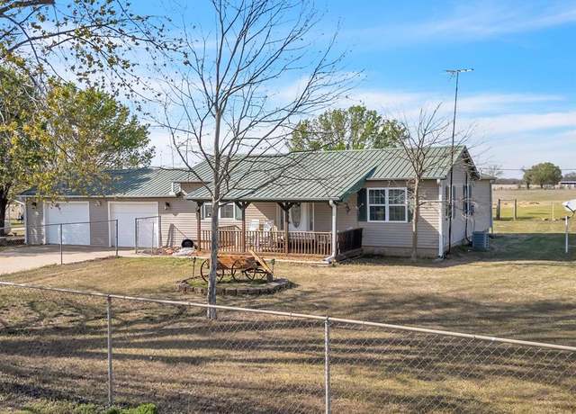 Property at 35345 EW 1240 Rd, Seminole, OK 74868, 3 beds, 2 baths