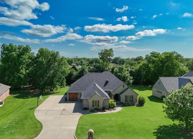 Property at 2309 Pinehurst Ct, Shawnee, OK 74801, 3 beds, 3.5 baths