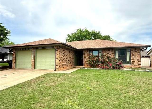 Property at 2217 NE 8th St, Moore, OK 73160, 3 beds, 2 baths