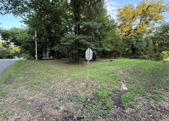 Property at 606 Campbell St, Broken Bow, OK 74728