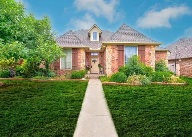 Property at 16105 Wind Crest Way, Edmond, OK 73013, 3 beds, 2.5 baths