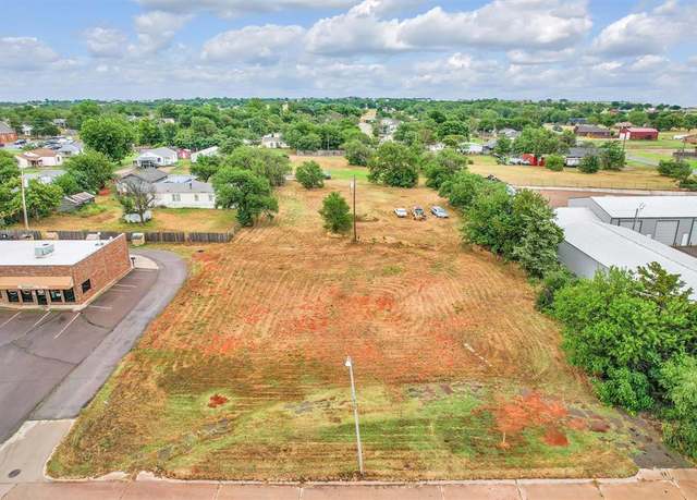 Property at 300 N Van Buren Ave, Elk City, OK 73644
