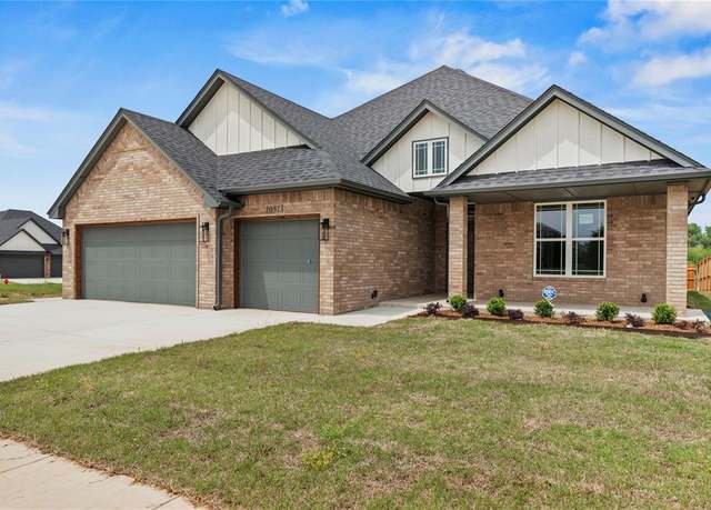 Property at 10513 SW 51st St, Mustang, OK 73064, 4 beds, 2.5 baths