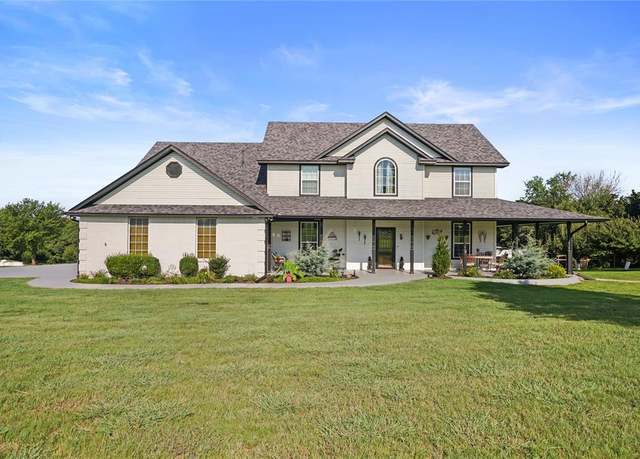 Property at 20195 Wolf Creek Dr, Purcell, OK 73080, 4 beds, 2.5 baths