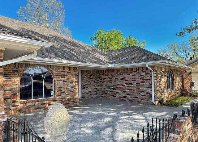 Property at 10300 Ryecroft Rd, Oklahoma City, OK 73162, 3 beds, 2 baths