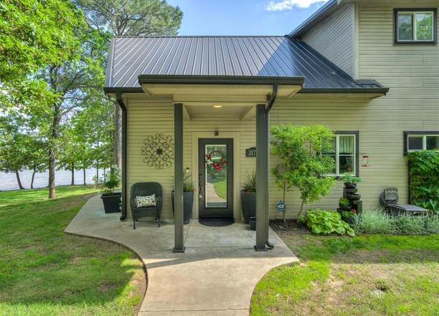 Property at 31701 Ingram Rd, Shawnee, OK 74801, 3 beds, 2 baths