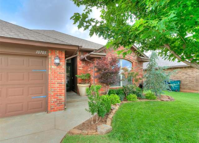 Property at 10705 SW 36th St, Yukon, OK 73099, 3 beds, 2 baths