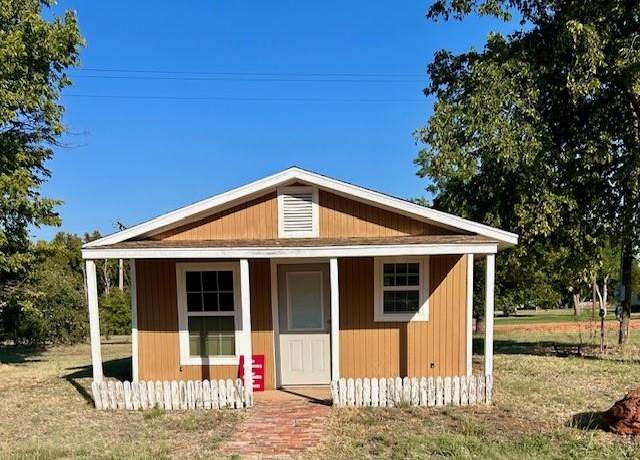 Property at 801 N Dena St, Cordell, OK 73632, 1 bed, 1 bath