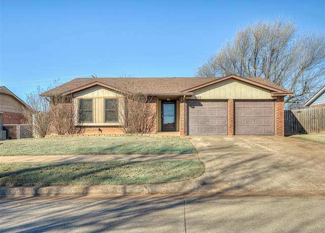 Property at 1105 Sweetgum St, Moore, OK 73160, 3 beds, 2 baths