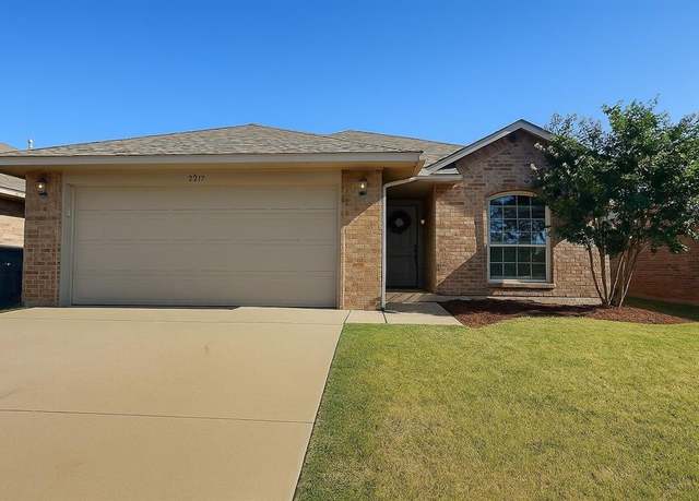Property at 2217 NW 196th Ter, Edmond, OK 73012, 3 beds, 2 baths