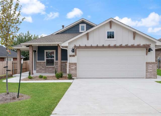 Property at 253 Park Ln, Harrah, OK 73045, 3 beds, 2 baths
