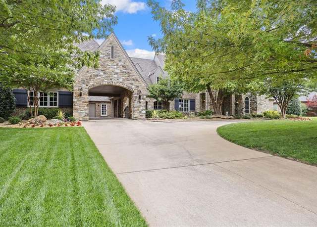Property at 1608 Mulholland Dr, Edmond, OK 73003, 5 beds, 4.5 baths