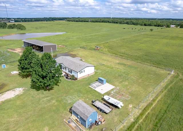 Property at 11767 220th St, Blanchard, OK 73010, 3 beds, 2 baths