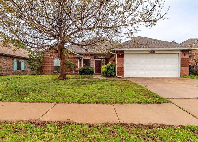 Property at 17413 Platinum Ln, Edmond, OK 73012, 3 beds, 2 baths