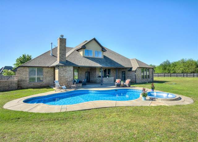 Property at 7437 SW 105th St, Oklahoma City, OK 73173, 4 beds, 4 baths