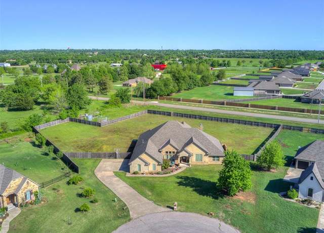 Property at 7437 SW 105th St, Oklahoma City, OK 73173, 4 beds, 4 baths