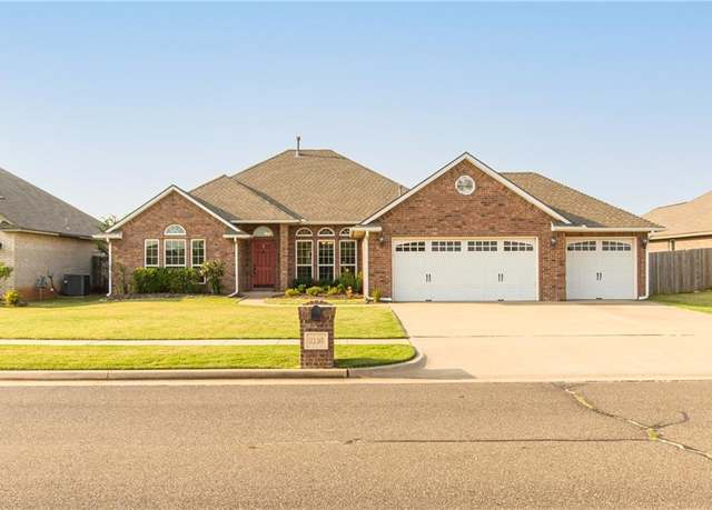 Property at 2116 NW 173rd St, Edmond, OK 73012, 3 beds, 2.5 baths