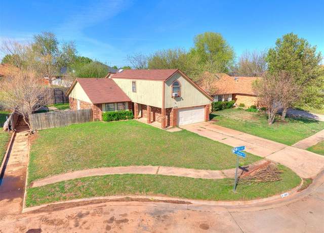 Property at 2105 NE 11th St, Moore, OK 73160, 3 beds, 2 baths