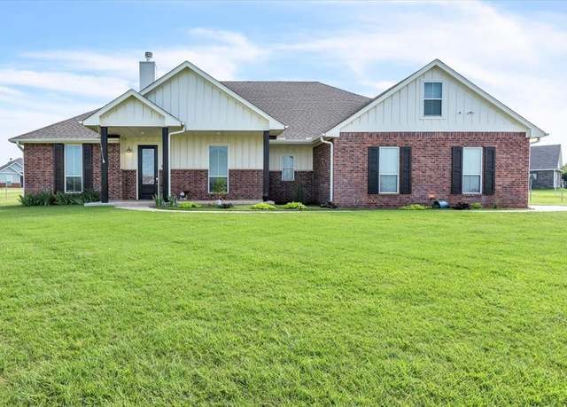 Property at 1069 Rheagen Kay Ave, Tuttle, OK 73089, 4 beds, 2 baths