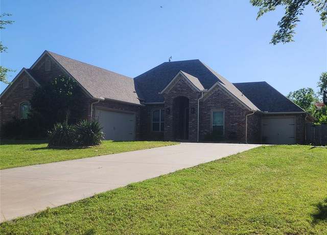 Property at 928 County Street 2932, Tuttle, OK 73089, 3 beds, 2 baths