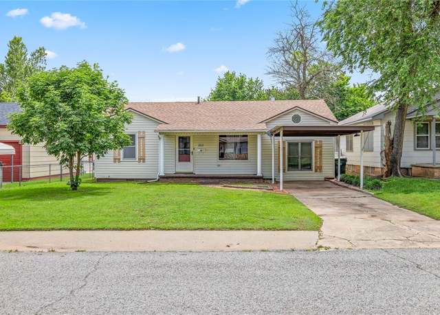 Property at 1819 Arizona Ave, Chickasha, OK 73018, 4 beds, 2 baths