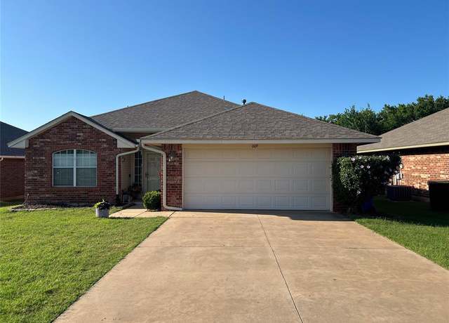 Property at 609 Cavecreek St, Norman, OK 73071, 3 beds, 2 baths