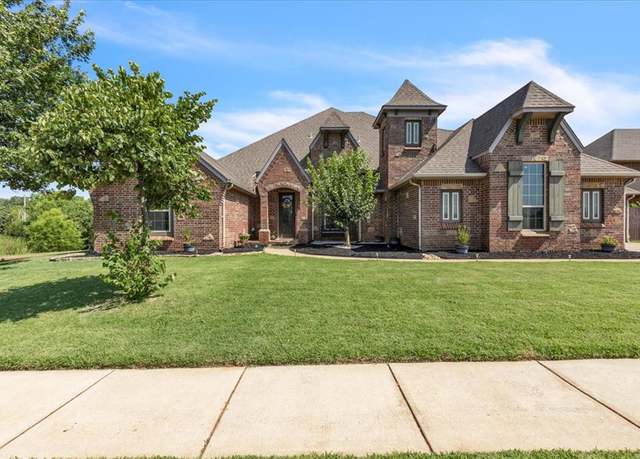 Property at 9329 SW 30th St, Oklahoma City, OK 73179, 4 beds, 3 baths
