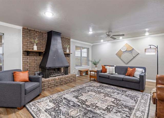 Property at 1312 N Nail Pkwy, Moore, OK 73160, 3 beds, 2 baths