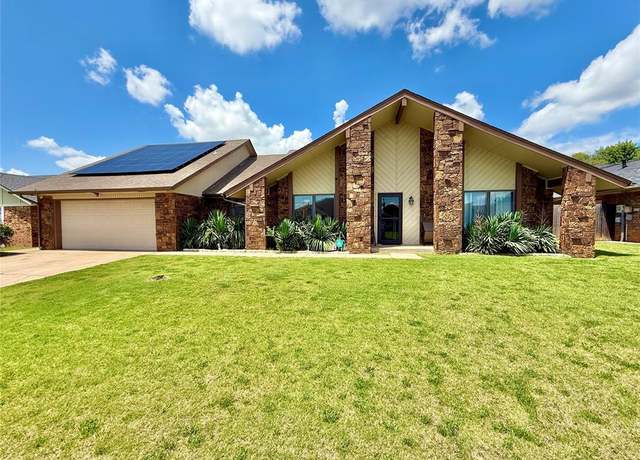 Property at 617 SW 104th Pl, Oklahoma City, OK 73139, 4 beds, 2.5 baths