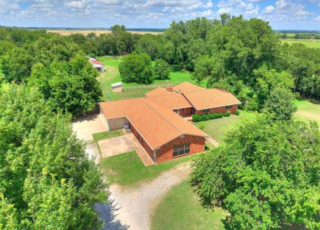 Property at 1066 County Road 1383, Chickasha, OK 73018, 4 beds, 3 baths