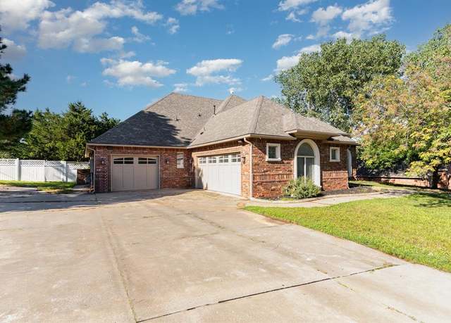 Property at 12001 Elizabeth Dr, Midwest City, OK 73130, 3 beds, 2.5 baths