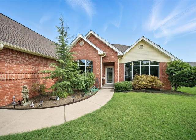 Property at 1340 SW 109th Pl, Oklahoma City, OK 73170, 3 beds, 2.5 baths