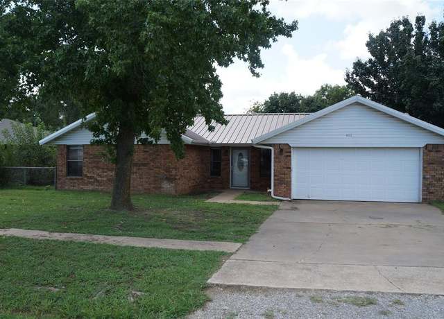 Property at 501 S Clifford Ct, Wayne, OK 73095, 3 beds, 2 baths