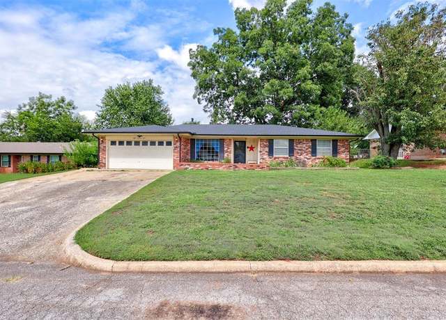 Property at 801 Bonnie Ave, Purcell, OK 73080, 3 beds, 2 baths